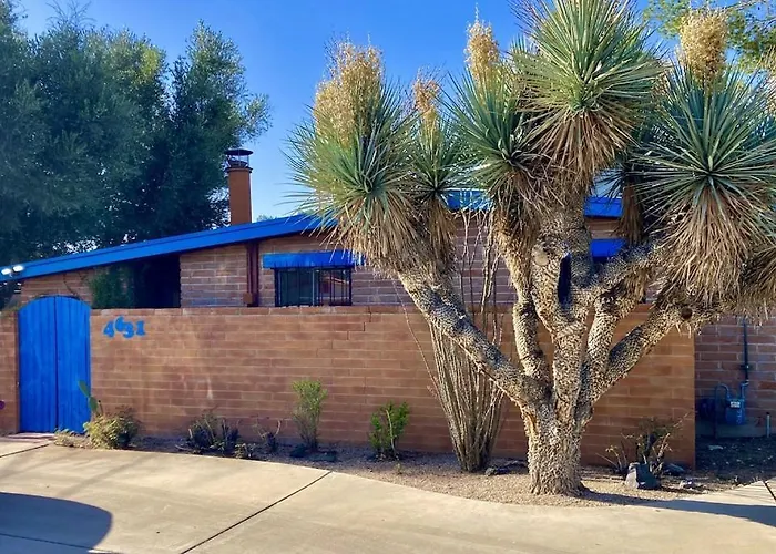 Holiday home Casa Azul: Pet-friendly Adobe Oasis In Location